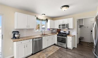 3373 Glover Rd, Almont, MI 48003