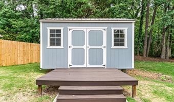 1204 N Alodie Ct, Apex, NC 27502