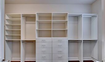 101 Spur Ln, Alpharetta, GA 30009