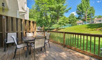 11 Watch Hill Cir 11, Cromwell, CT 06416