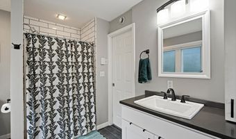 6150 Collins Cir, Anchorage, AK 99502