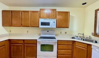 65 SPENCER VILLAGE Ct 14, Appleton, WI 54914