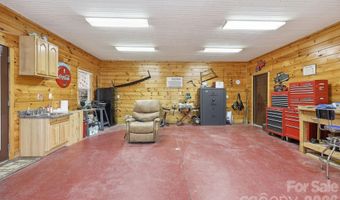 946 140 83 Honeysuckle Rdg, Almond, NC 28702