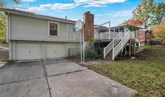 1115 Dutch Mill Dr, Ballwin, MO 63011