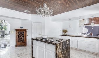 32 Princeville Ln, Las Vegas, NV 89113