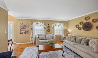 10 STEFFIE Dr, Bear, DE 19701