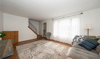 368 Grover Cleveland Hwy, Amherst, NY 14226