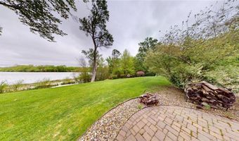 2704 Campus Ln, Albert Lea, MN 56007