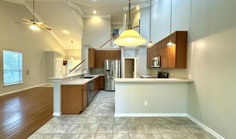 900 PARADISE Ln, Atlantic Beach, FL 32233