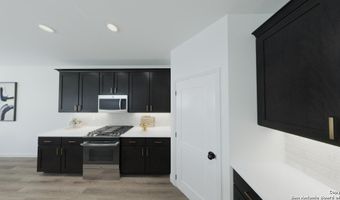 175 Peeps Ct, Adkins, TX 78101