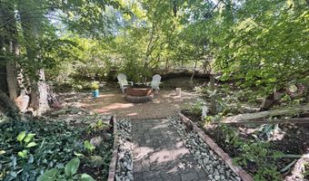 7327 Oak Knoll Dr, Indianapolis, IN 46217