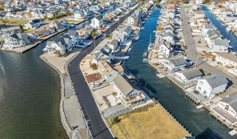 257 Sandlewood Dr, Bayville, NJ 08721