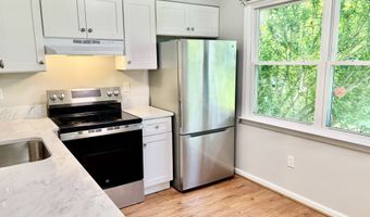 25 Padanaram Rd 77, Danbury, CT 06811