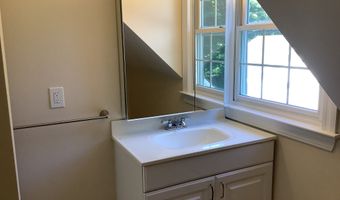 668 Huckleberry Hill Rd, Avon, CT 06001