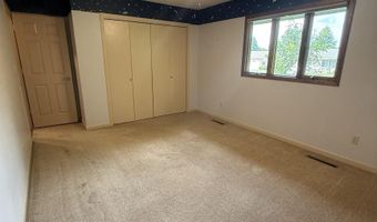 1902 E Lucas St, Algona, IA 50511
