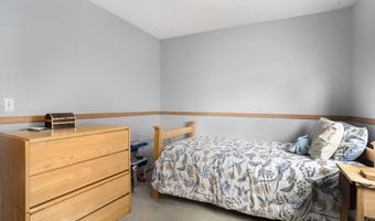 1077 Sun Valley Ln, Allegan, MI 49010