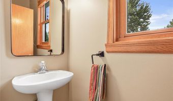 13954 Flagstaff Ct, Apple Valley, MN 55124