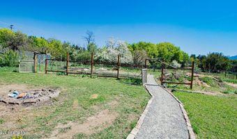 6702 Pine St, Bonners Ferry, ID 83805