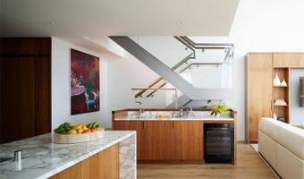 2139 Kuhio Ave Ph-A, Honolulu, HI 96815