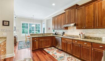 7 Greenwood Dr, Bluffton, SC 29910