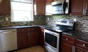 7 Craigmore Rd, Bloomfield, CT 06002