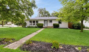 202 S Dakota Ave, Ames, IA 50014