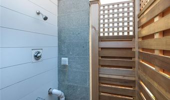 511 Ocean Ave, Newport, RI 02840