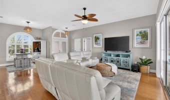 806 EAGLE Ln, Apollo Beach, FL 33572