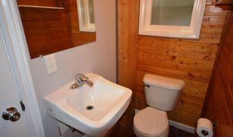 117 E North St, Albion, MI 49224