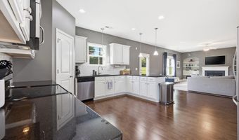 7808 Lagenaria Dr, Angier, NC 27501