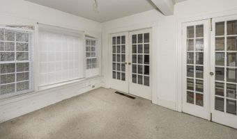 3 Shipman Cir, Ann Arbor, MI 48104