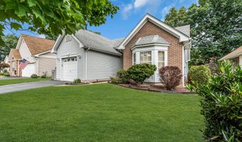 90 Sandpiper Dr, Bayville, NJ 08721