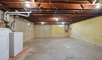 18-20 Genetti Cir, Bedford, MA 01730