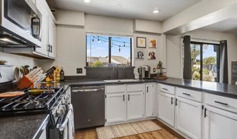 1660 E WHITTEN St, Chandler, AZ 85225