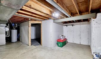 1211 Big Bend Rd, Ballwin, MO 63021