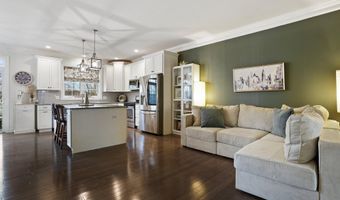 19 Putnam Ln 19, Danbury, CT 06810