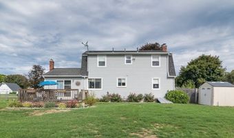 22 Beech Hill Rd, Agawam, MA 01030