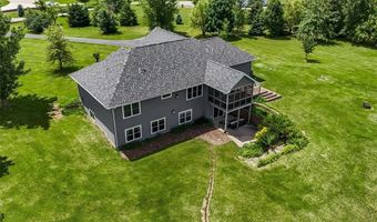 3352 Southridge Dr, Amana, IA 52203