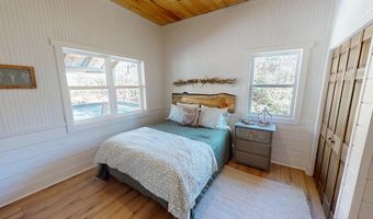 820 Beaver Crk, Andrews, NC 28901