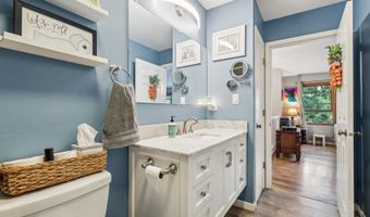 40511 N Minena St, Antioch, IL 60002