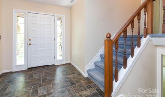 6 Woodmere Dr, Arden, NC 28704