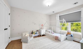 8 A Mason Ave, Bayonne, NJ 07035