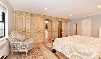 85-35 Edgerton Blvd, New York, NY 11432