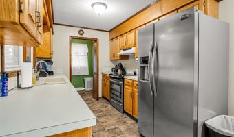 238 Lakeview Dr, Blacksburg, SC 29702
