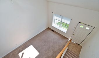5631 STONECROFT Ln, Allentown, PA 18106