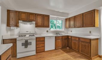 2145 Steeplechase Dr, Ann Arbor, MI 48103