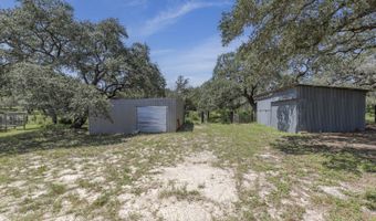138 BIG OAK Dr, Adkins, TX 78101