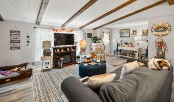 8 Mary Ct, Barnegat, NJ 08005