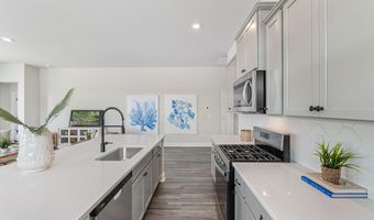 1510 Two Notch Cir, Ash, NC 28420