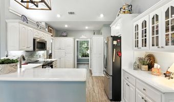 10 Devaca Cir, Hot Springs Village, AR 71909